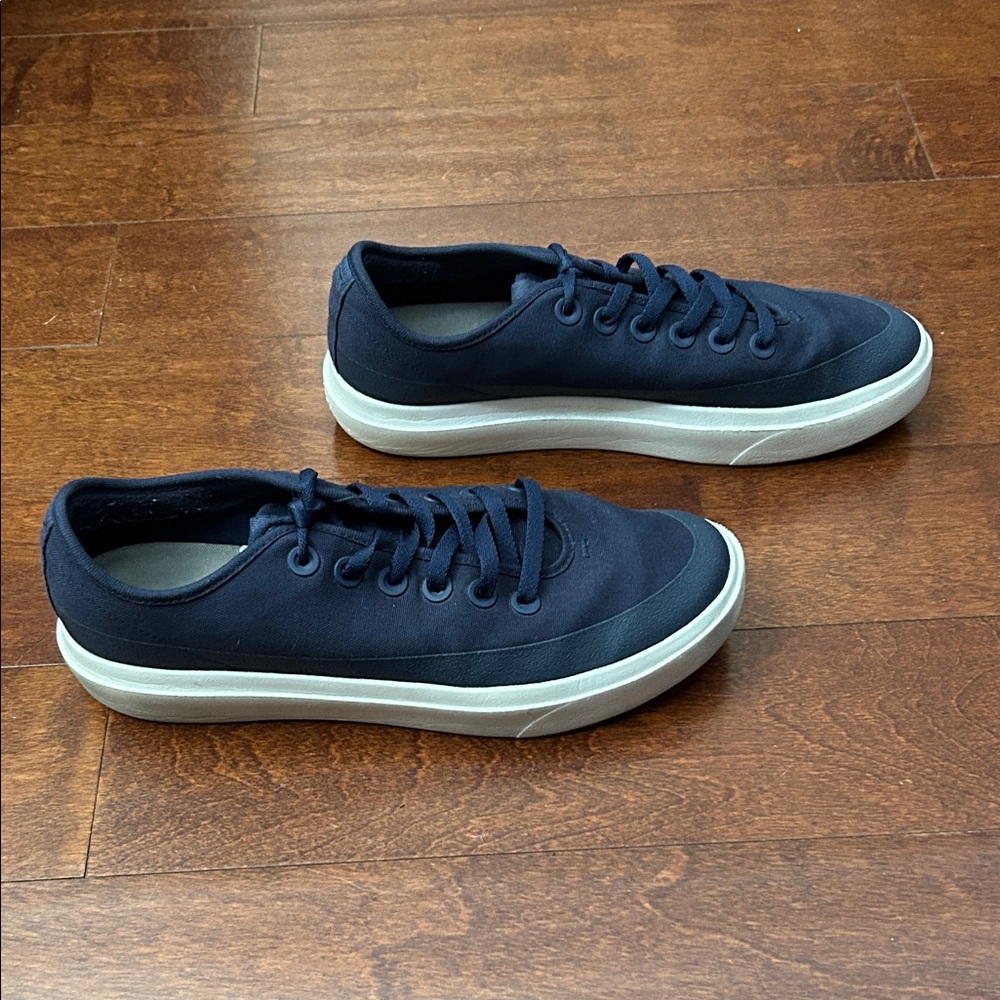 allbirds Men's Navy Low-Top Canvas Sneakers, Size 12.5 - Picture 2 of 12